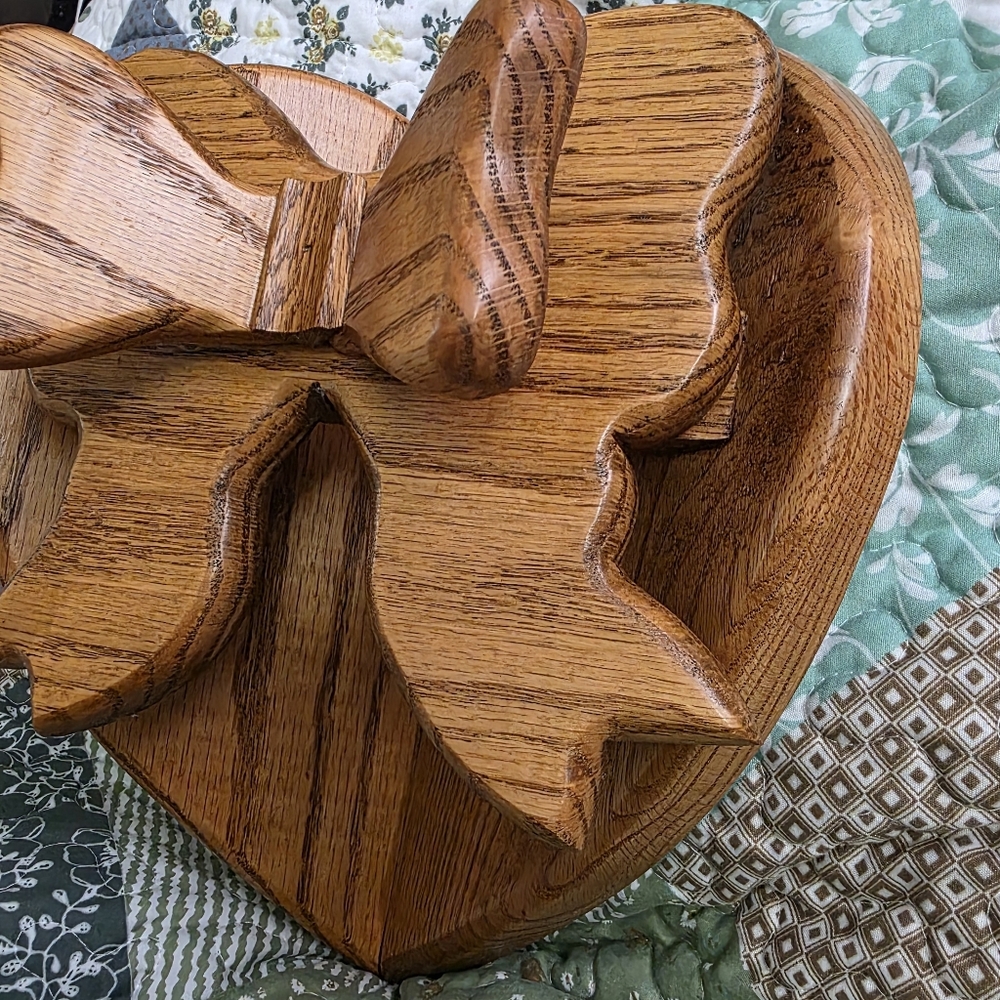 Vintage Solid Oak Bow & Heart Corner Quilt Display Hanger - Picture 4 of 14